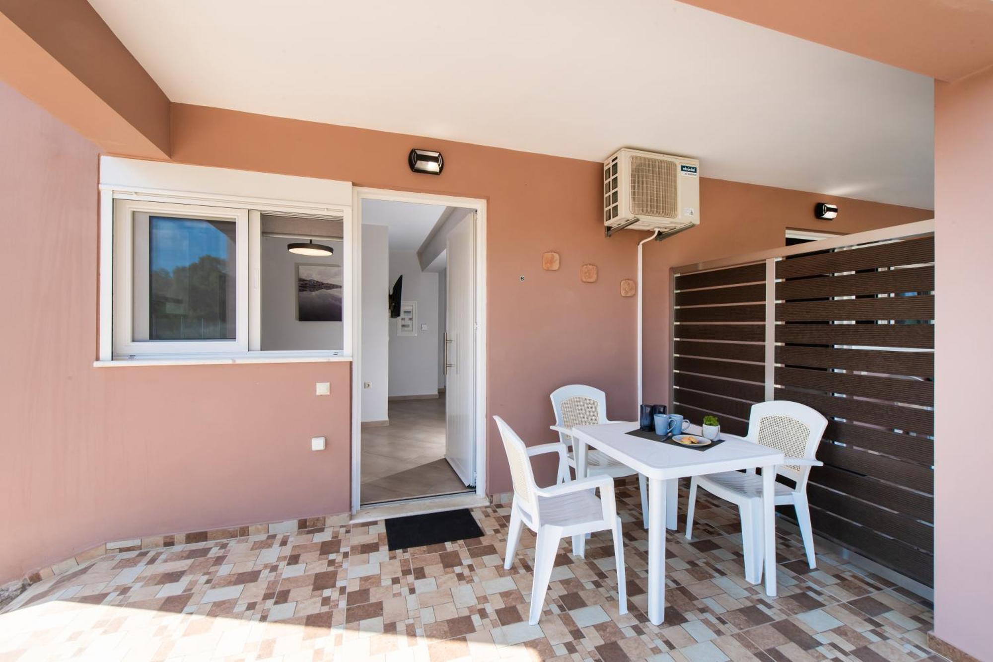 Ruellia Luxury Apartments Kalligoni Exterior foto