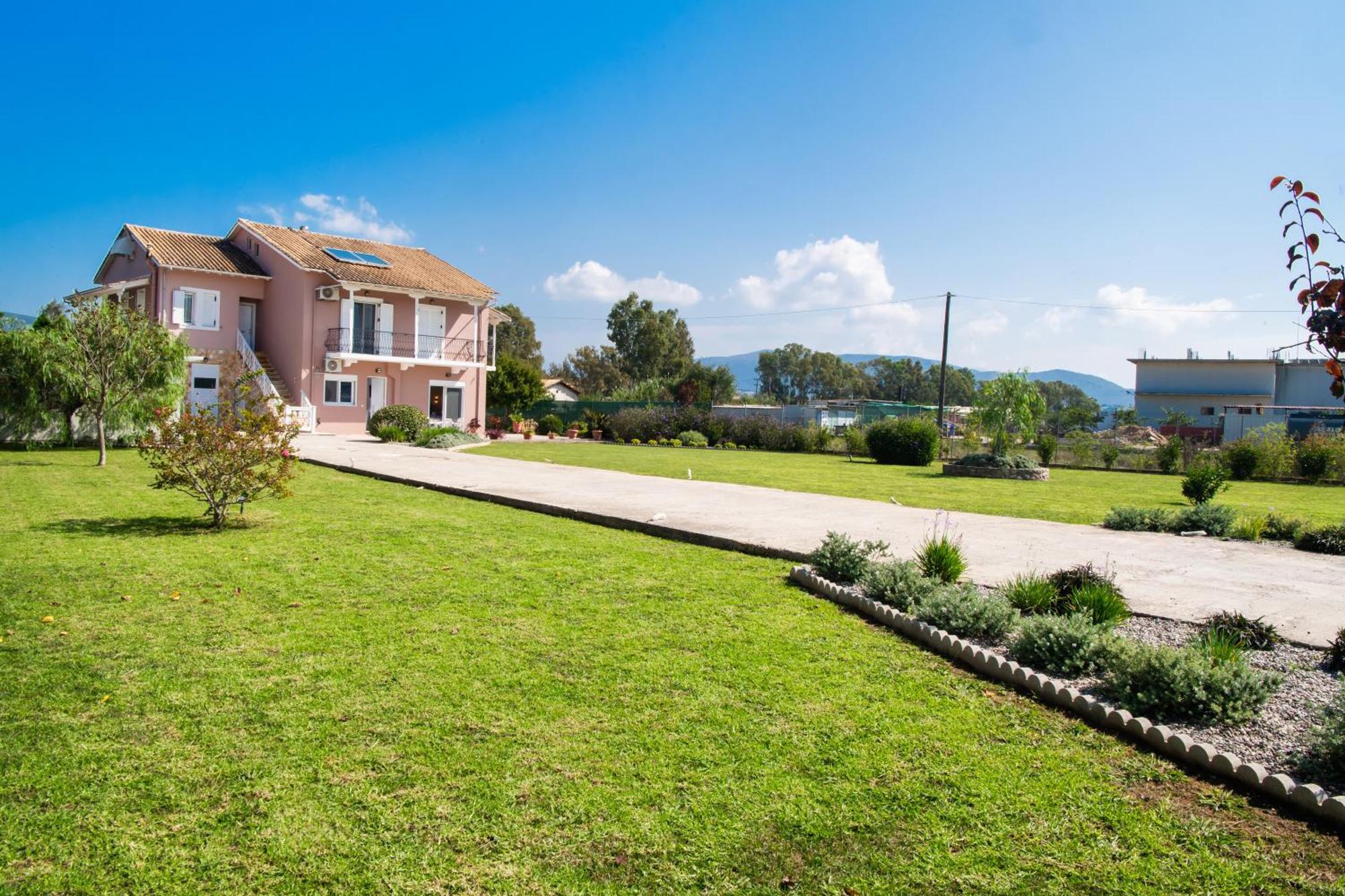 Ruellia Luxury Apartments Kalligoni Exterior foto