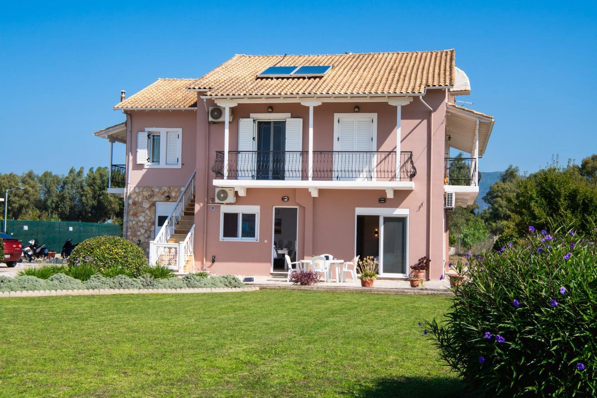 Ruellia Luxury Apartments Kalligoni Exterior foto